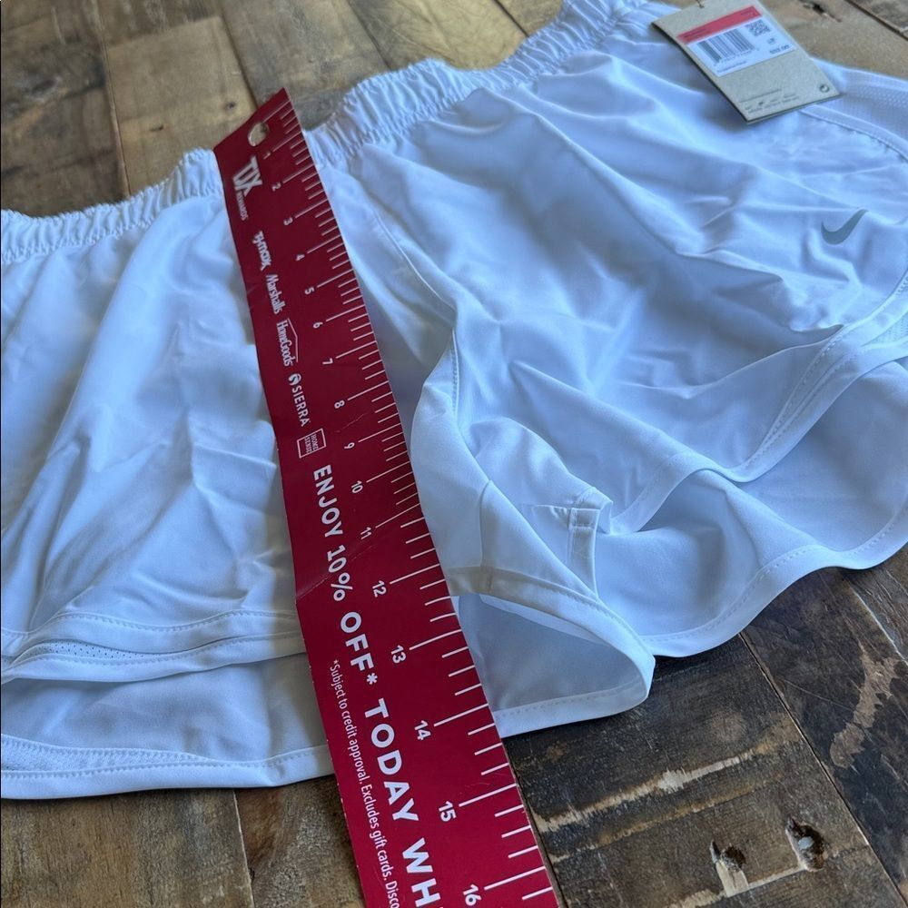 Nike Women's White Running Athletic Shorts size L - Picture 6 of 6
